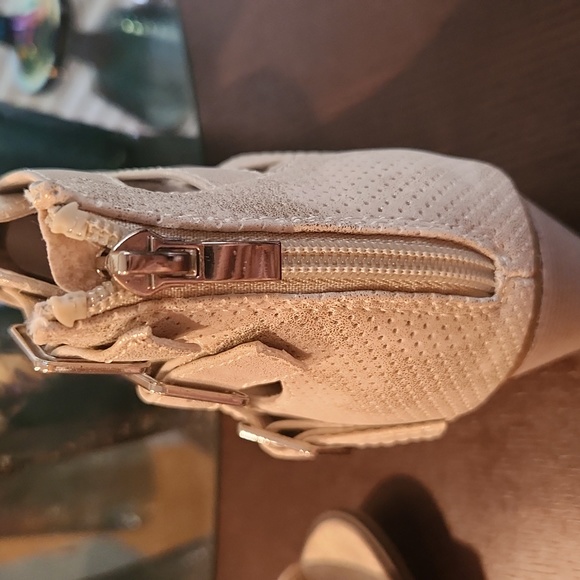 NWT Metallic booties - Picture 5 of 5